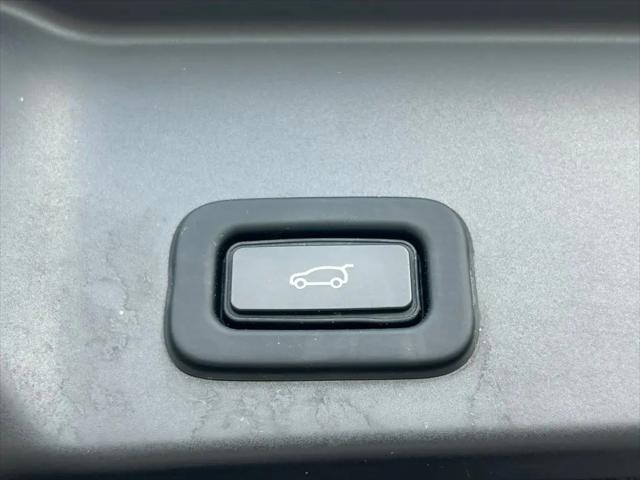 2022 Land Rover Range Rover Evoque R-Dynamic SE