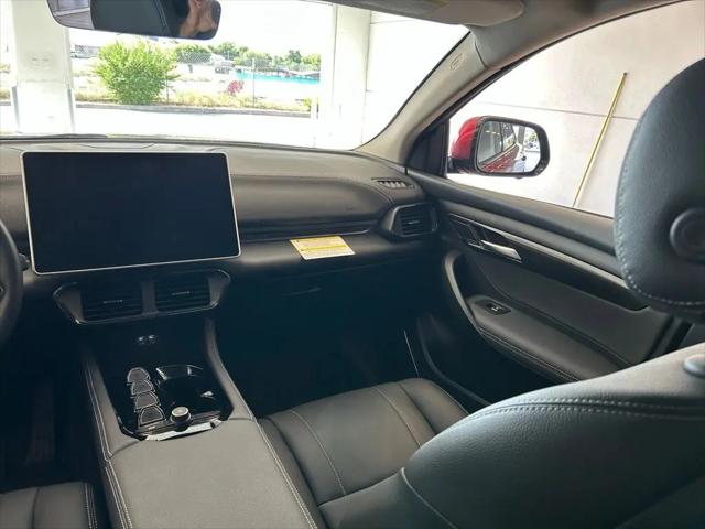 2025 INFINITI VF 8 Eco