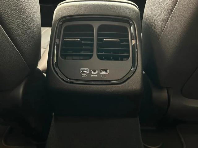 2025 INFINITI VF 8 Eco