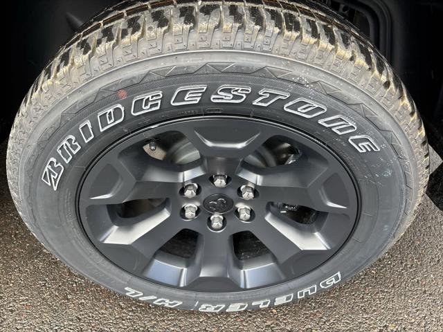 2026 Ram 1500 Express Crew Cab 4x4 5'7" Box