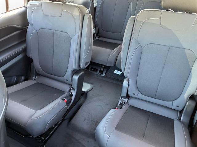 2026 Jeep Grand Cherokee L Altitude 4x2