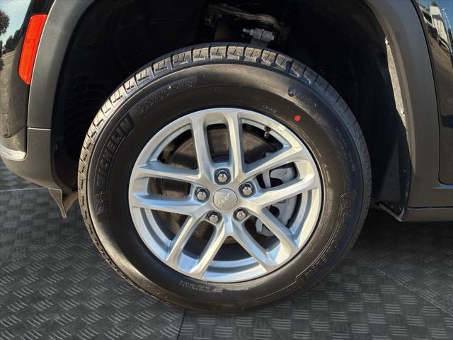 2026 Jeep Grand Cherokee L Altitude 4x2