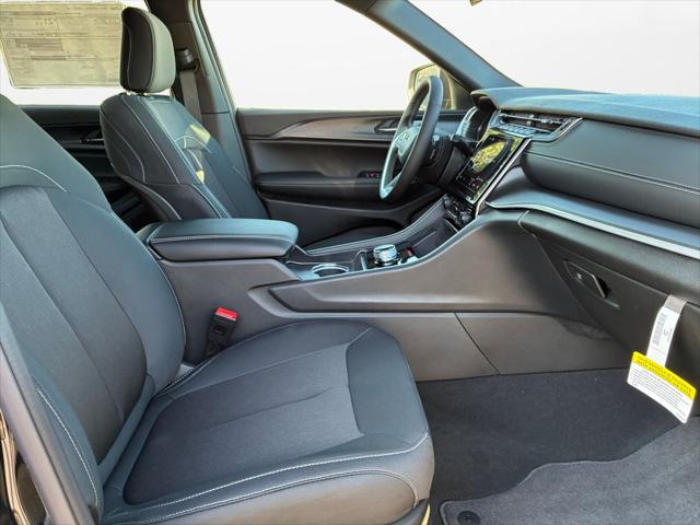 2026 Jeep Grand Cherokee L Altitude 4x2