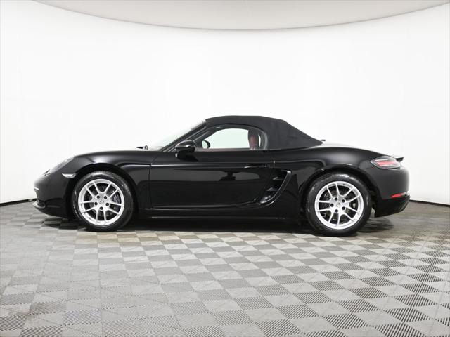 2022 Porsche 718 Boxster T