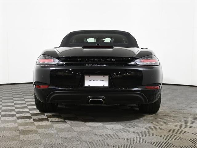 2022 Porsche 718 Boxster T