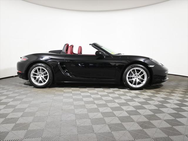2022 Porsche 718 Boxster T