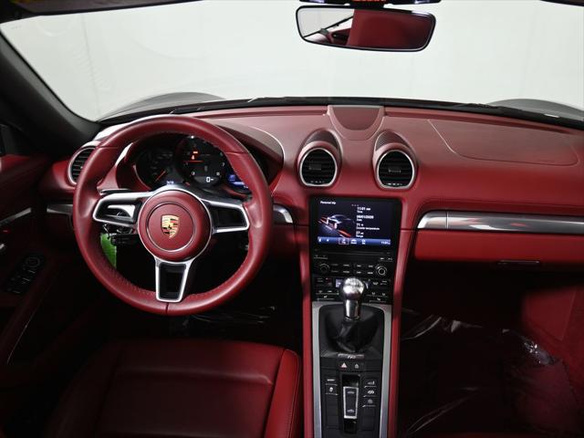 2022 Porsche 718 Boxster T
