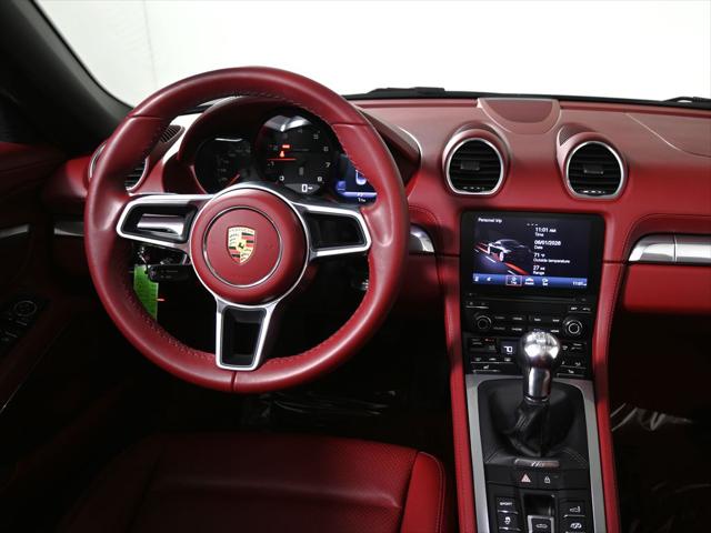 2022 Porsche 718 Boxster T