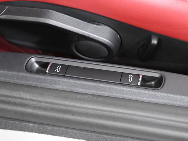 2022 Porsche 718 Boxster T