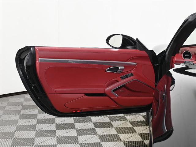 2022 Porsche 718 Boxster T