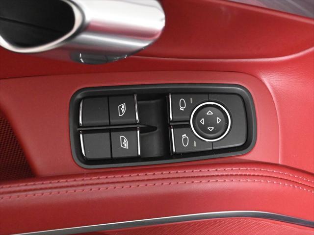 2022 Porsche 718 Boxster T