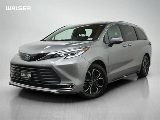 2025 Toyota Sienna Platinum for sale in Bloomington, MN