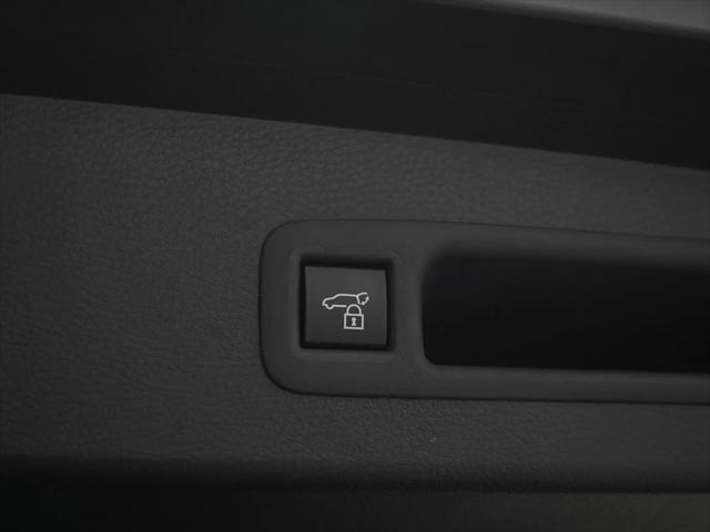 2025 Toyota Sienna Platinum