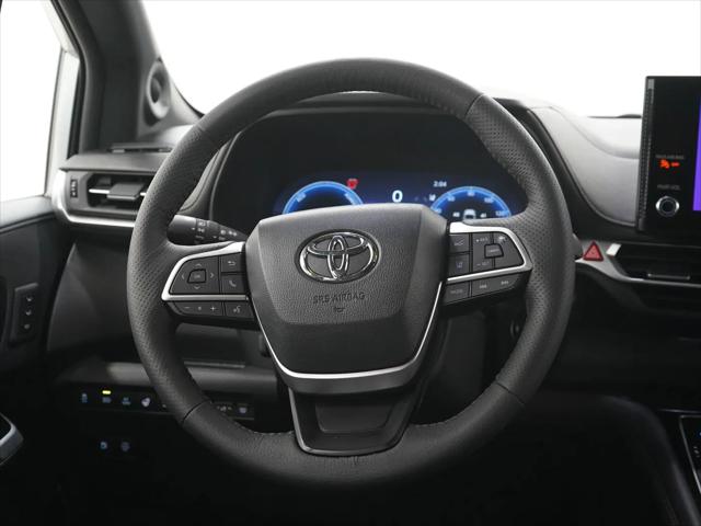2025 Toyota Sienna Platinum