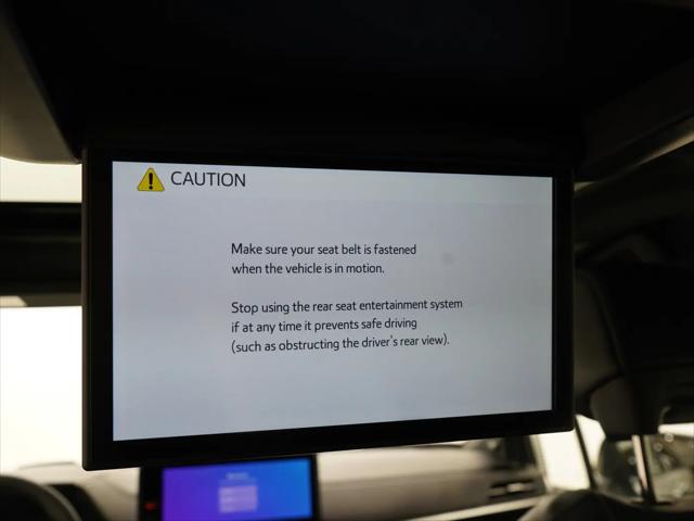 2025 Toyota Sienna Platinum