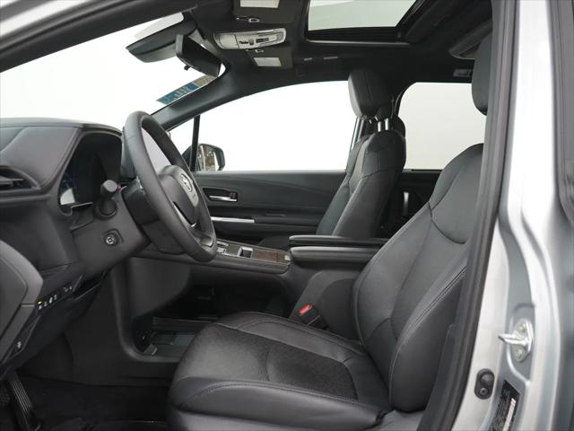 2025 Toyota Sienna Platinum