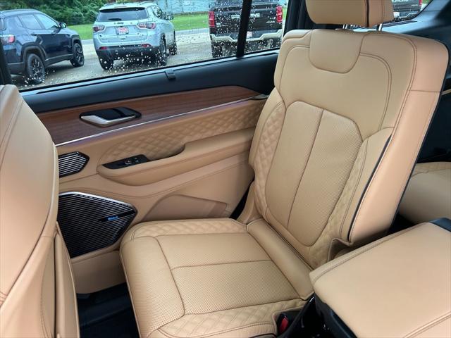 2026 Jeep Grand Cherokee L Summit 4x4