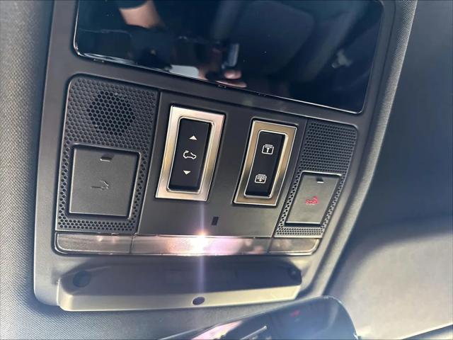 2026 Land Rover Defender P400 X-Dynamic SE