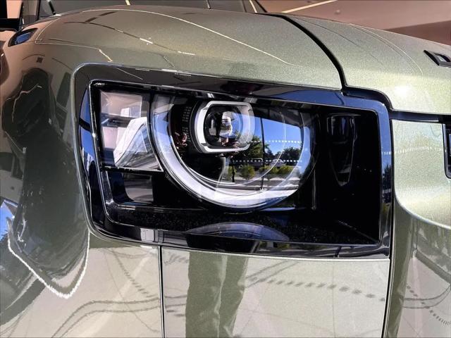 2026 Land Rover Defender P400 X-Dynamic SE