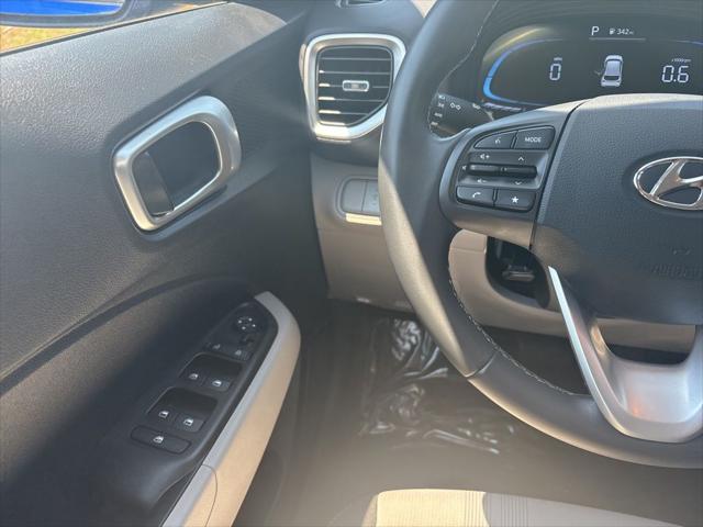 2025 Hyundai Venue SEL