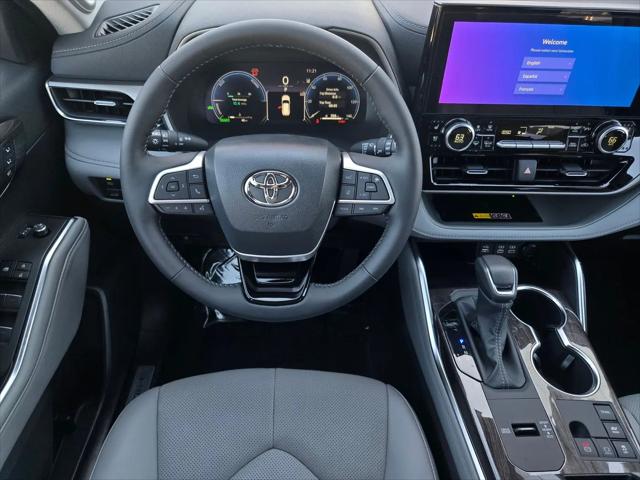 2026 Toyota Highlander Hybrid Limited
