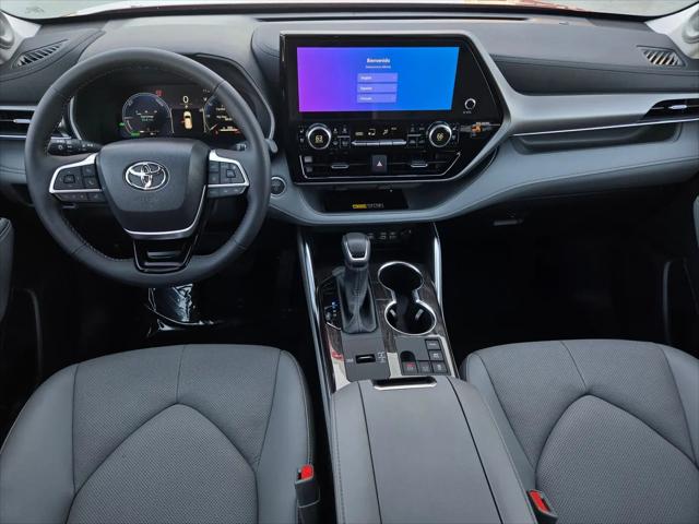 2026 Toyota Highlander Hybrid Limited