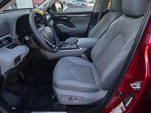 2026 Toyota Highlander Hybrid Limited