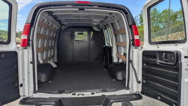 2024 Chevrolet Express Cargo Van RWD 2500 Regular Wheelbase WT