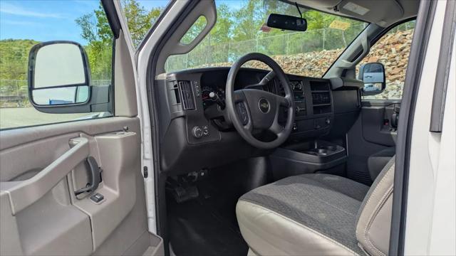 2024 Chevrolet Express Cargo Van RWD 2500 Regular Wheelbase WT
