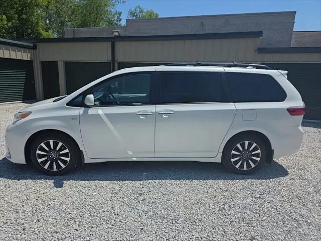 2020 Toyota Sienna XLE Premium