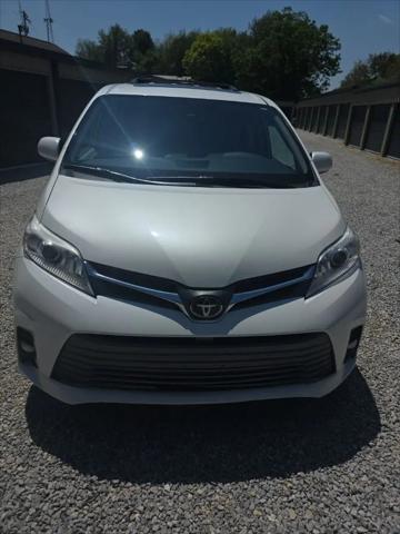 2020 Toyota Sienna XLE Premium