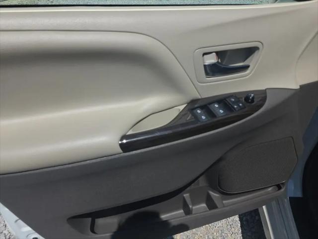 2020 Toyota Sienna XLE Premium