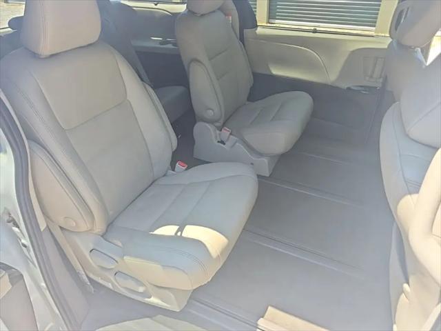 2020 Toyota Sienna XLE Premium