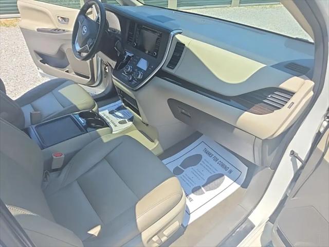 2020 Toyota Sienna XLE Premium