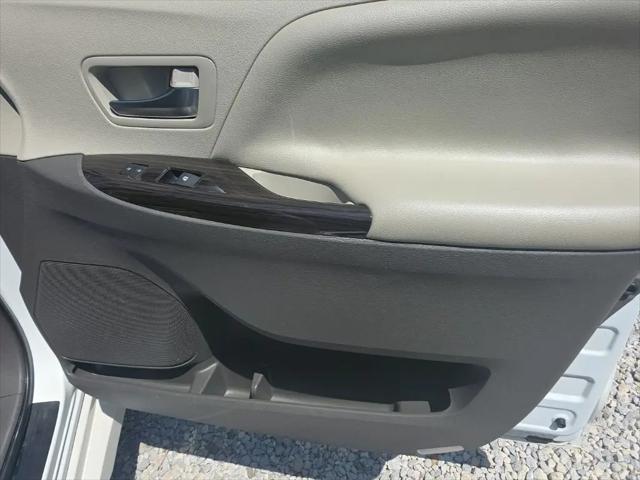 2020 Toyota Sienna XLE Premium
