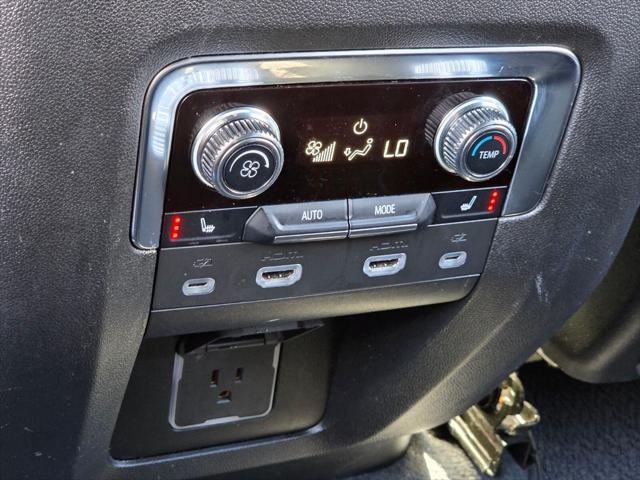 2023 GMC Yukon XL 4WD Denali