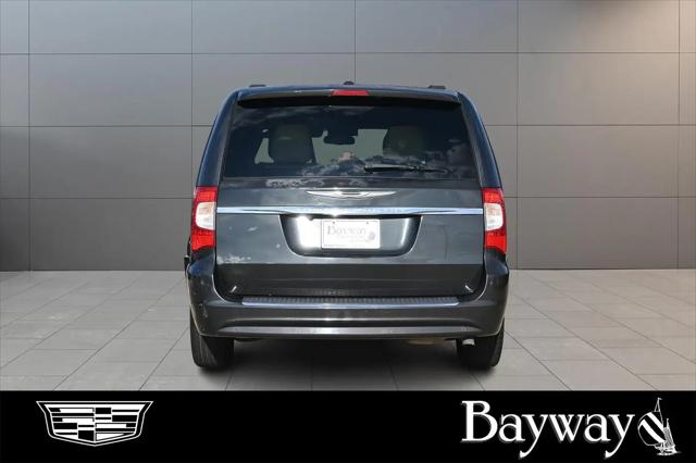 2012 Chrysler Town & Country Touring-L