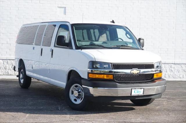 2026 Chevrolet Express Passenger 3500 Extended Wheelbase, LT, RWD