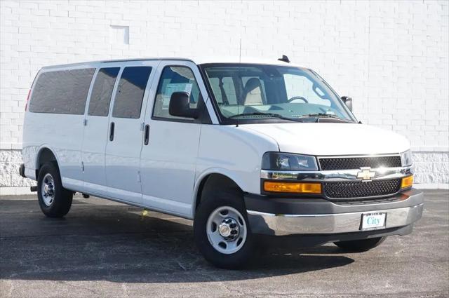 2026 Chevrolet Express Passenger 3500 Extended Wheelbase, LT, RWD