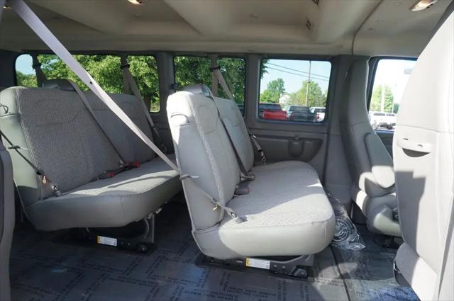 2026 Chevrolet Express Passenger 3500 Extended Wheelbase, LT, RWD