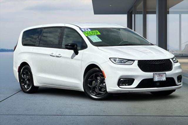 2024 Chrysler Pacifica Hybrid S Appearance Pkg