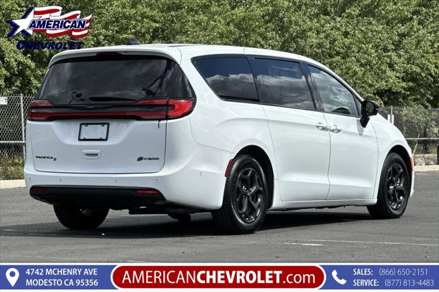 2024 Chrysler Pacifica Hybrid S Appearance Pkg