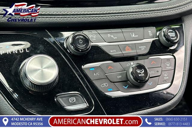 2024 Chrysler Pacifica Hybrid S Appearance Pkg