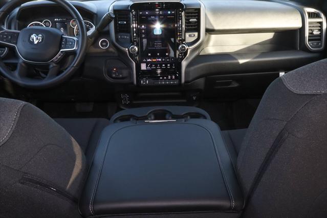 2026 Ram 2500 Black Express Crew Cab 4x4 64 Box