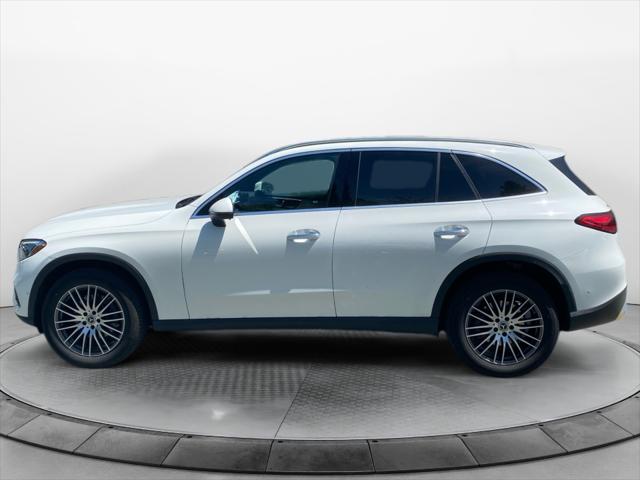 2026 Mercedes-Benz GLC Unknown