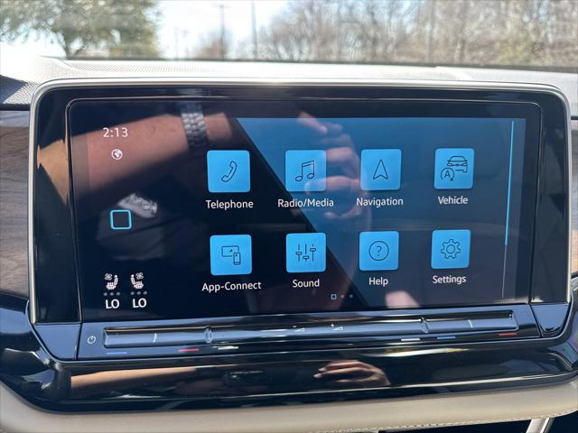 2026 Volkswagen Atlas SE with Technology