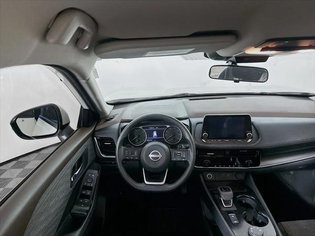 2022 Nissan Rogue SV Intelligent AWD