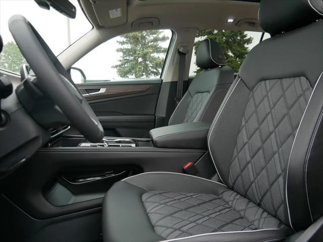 2026 Volkswagen Atlas SEL Premium R-Line