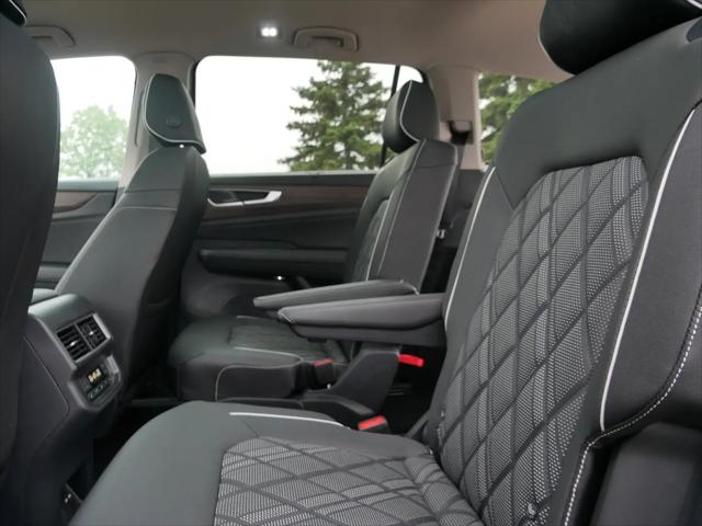2026 Volkswagen Atlas SEL Premium R-Line