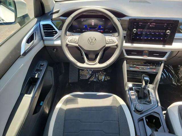 2026 Volkswagen Taos SE